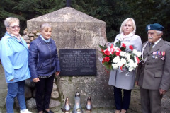 Porządkowanie pomników pamięci przez Koło Rejonowe ŚZŻAK w Hrubieszowie, październik 2018