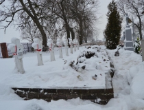 Miejsce pamięci żołnierzy września 1939 na cmentarzu w Dubie – gmina Komarów-Osada - przed remontem